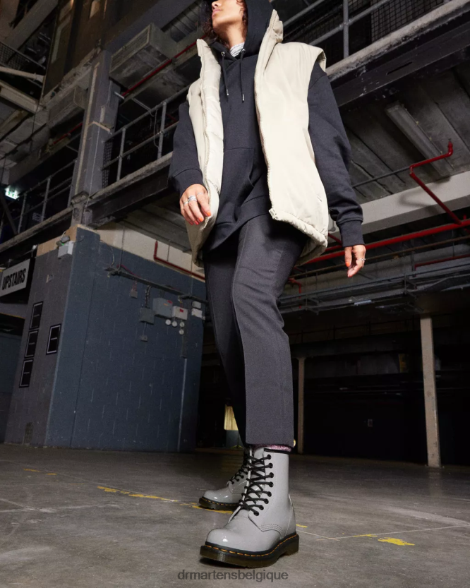 chaussure être Dr. Martens femmes Bottines à lacets en cuir verni 1460 lampe grise lucido et vernie 6RFZX0133