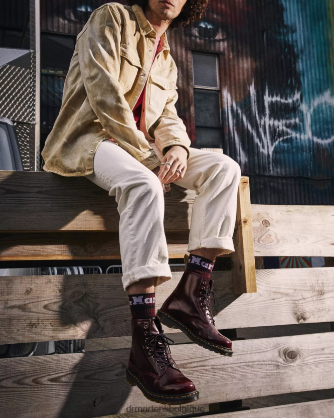 chaussure être Dr. Martens femmes bottes végétaliennes à lacets 1460 Oxford rouge cerise déteint 6RFZX028