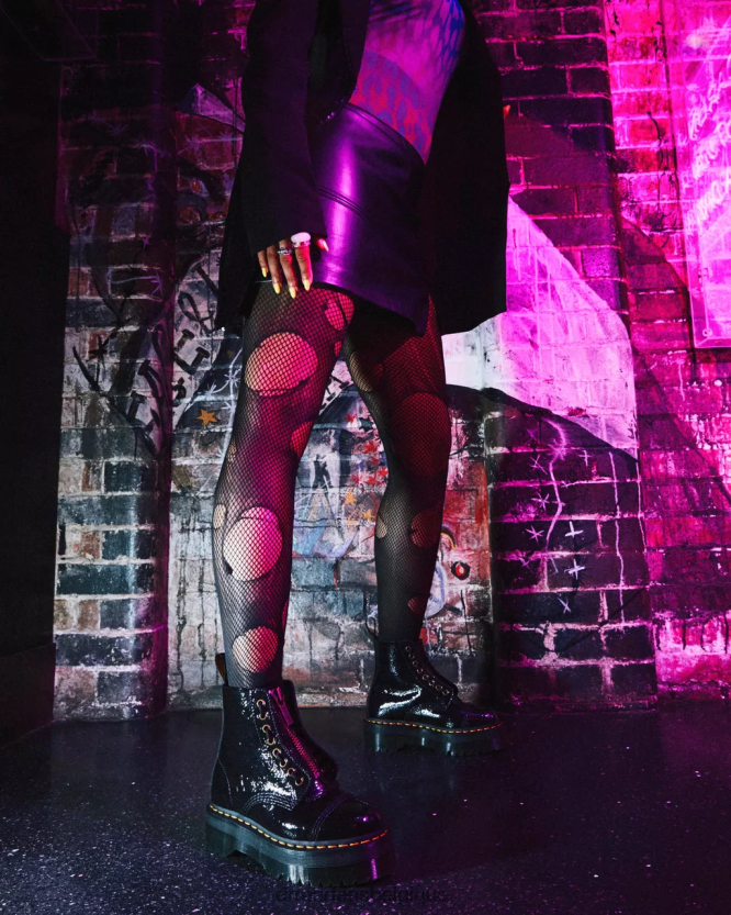 chaussure être Dr. Martens femmes bottes plateforme en cuir verni effet vieilli Sinclair vernis noir vieilli 6RFZX0118