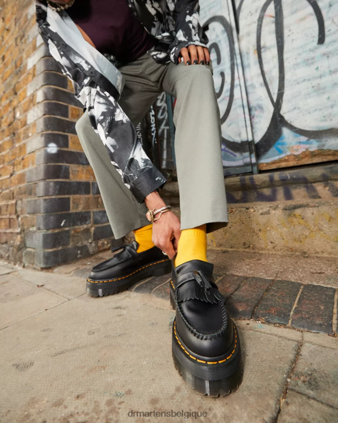 chaussure être Dr. Martens femmes mocassins à pampilles et plateforme en cuir Adrian noir lisse 6RFZX0218