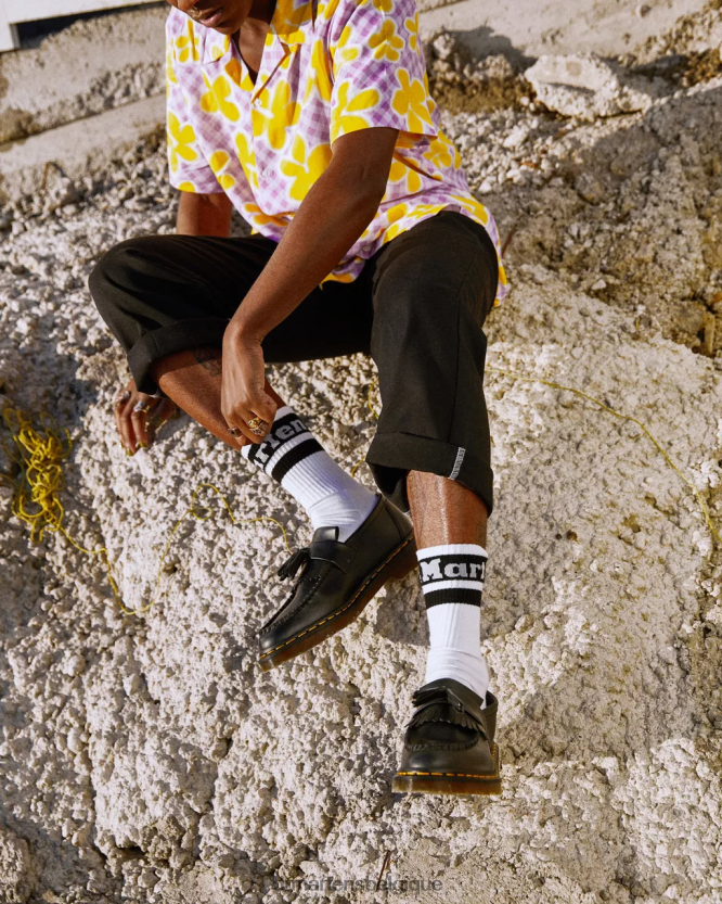 chaussure être Dr. Martens femmes mocassins végétaliens à pampilles adrian felix Félix noir déteint 6RFZX0376